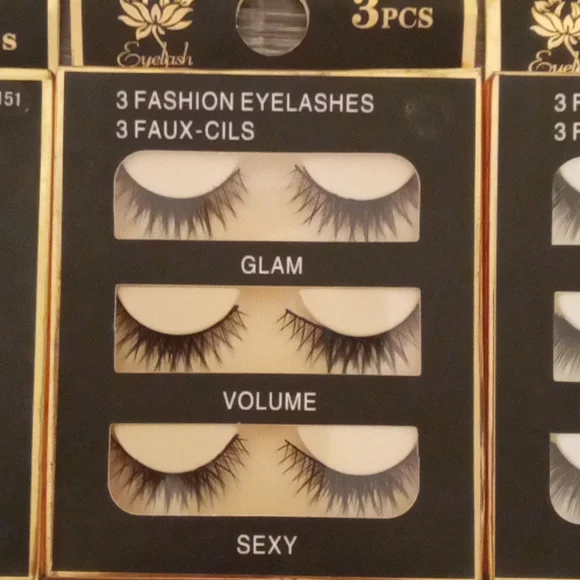 Eyelashes - Picture 2 of 4